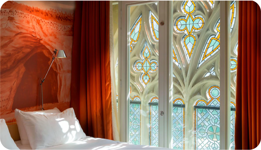 Casepagina-Beelden-Kruisheren_klein-bed